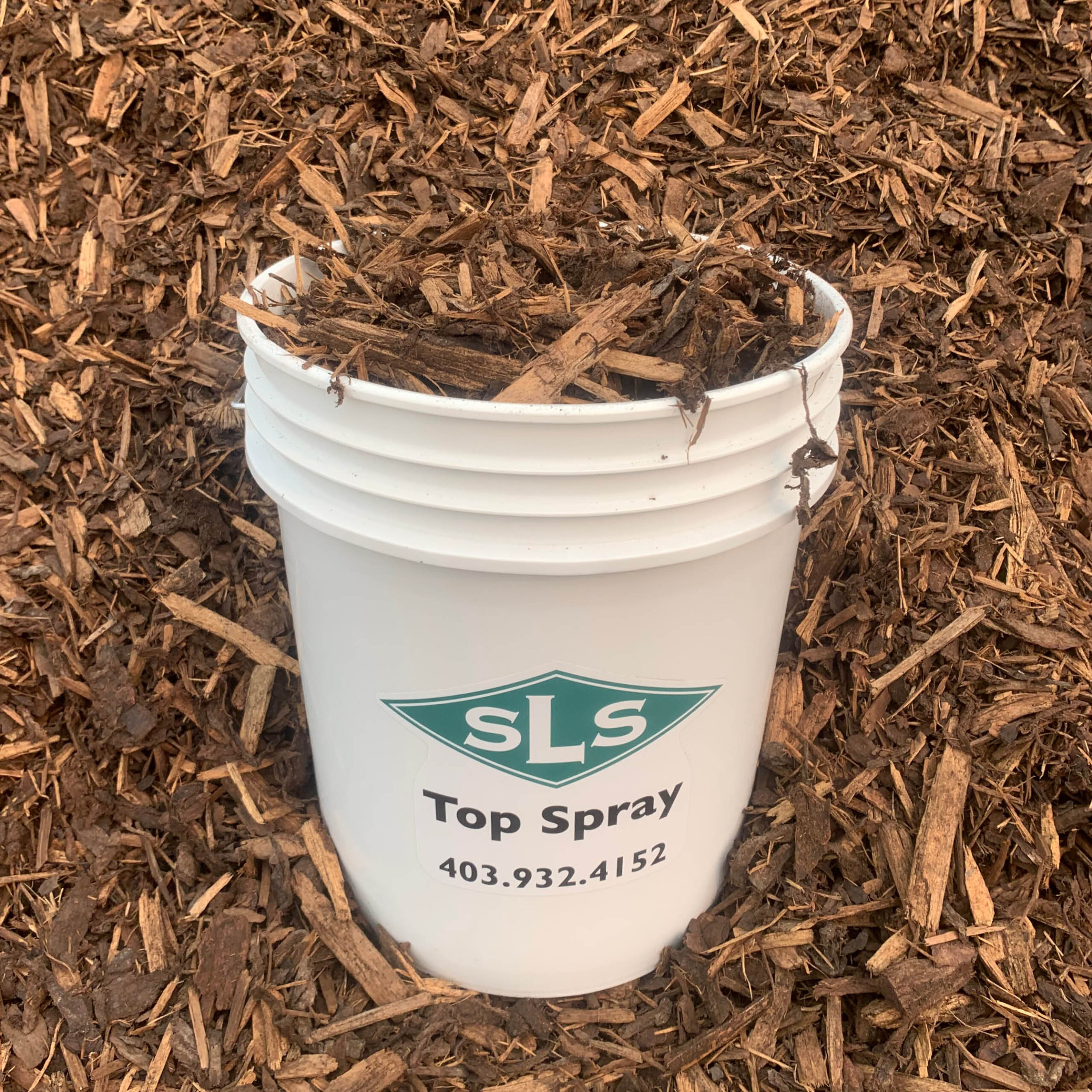 cochrane-mulch-soil-depot-top-spray